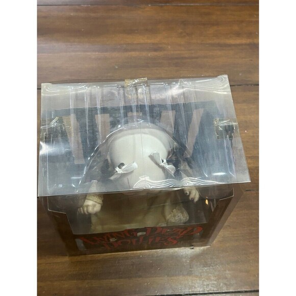 Mezco Posey Living Dead Dollies LDD Series 1 Horror Gothic Doll - Picture 6 of 7